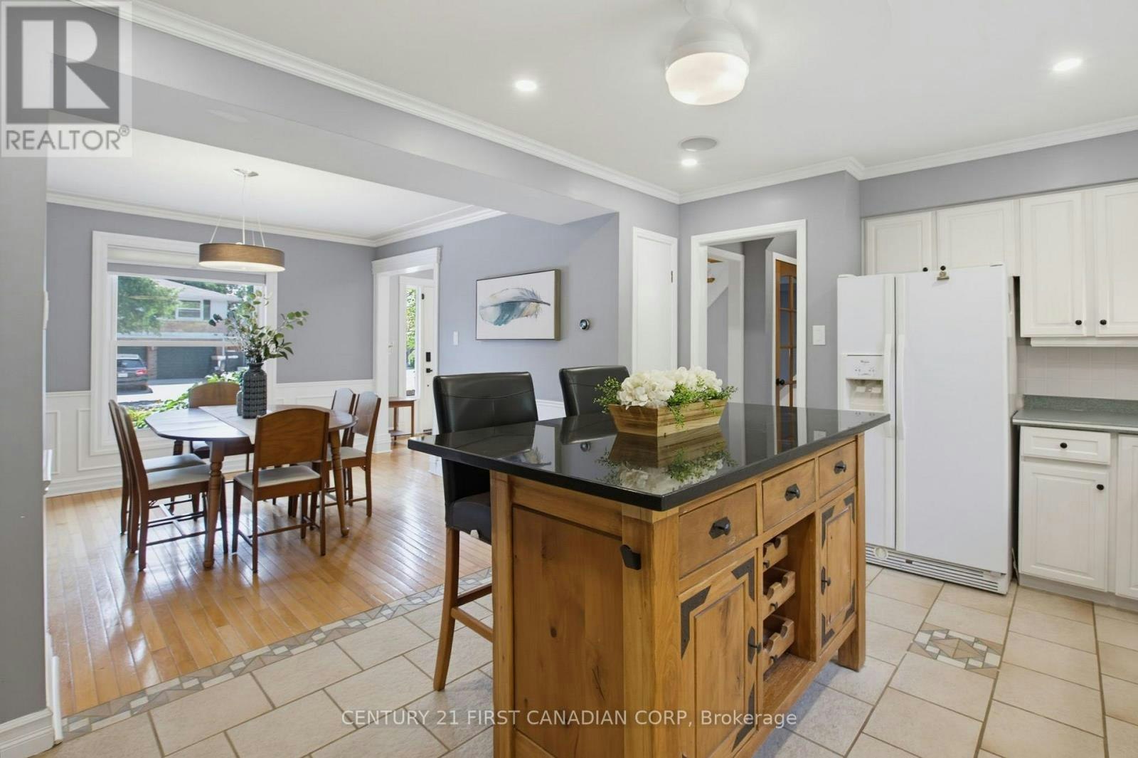 8 Meridene Crescent E, London, ON, N5X 1G5 - 9