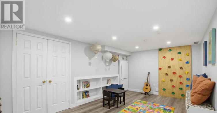 8 Meridene Crescent E, London, ON, N5X 1G5 - 20