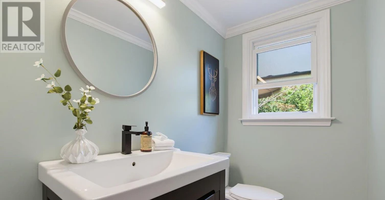 8 Meridene Crescent E, London, ON, N5X 1G5 - 6