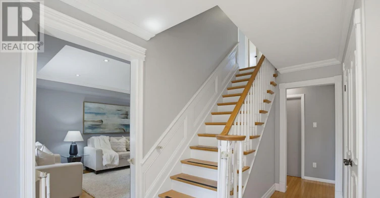 8 Meridene Crescent E, London, ON, N5X 1G5 - 3