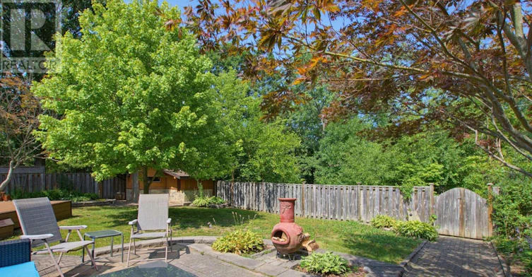 8 Meridene Crescent E, London, ON, N5X 1G5 - 25