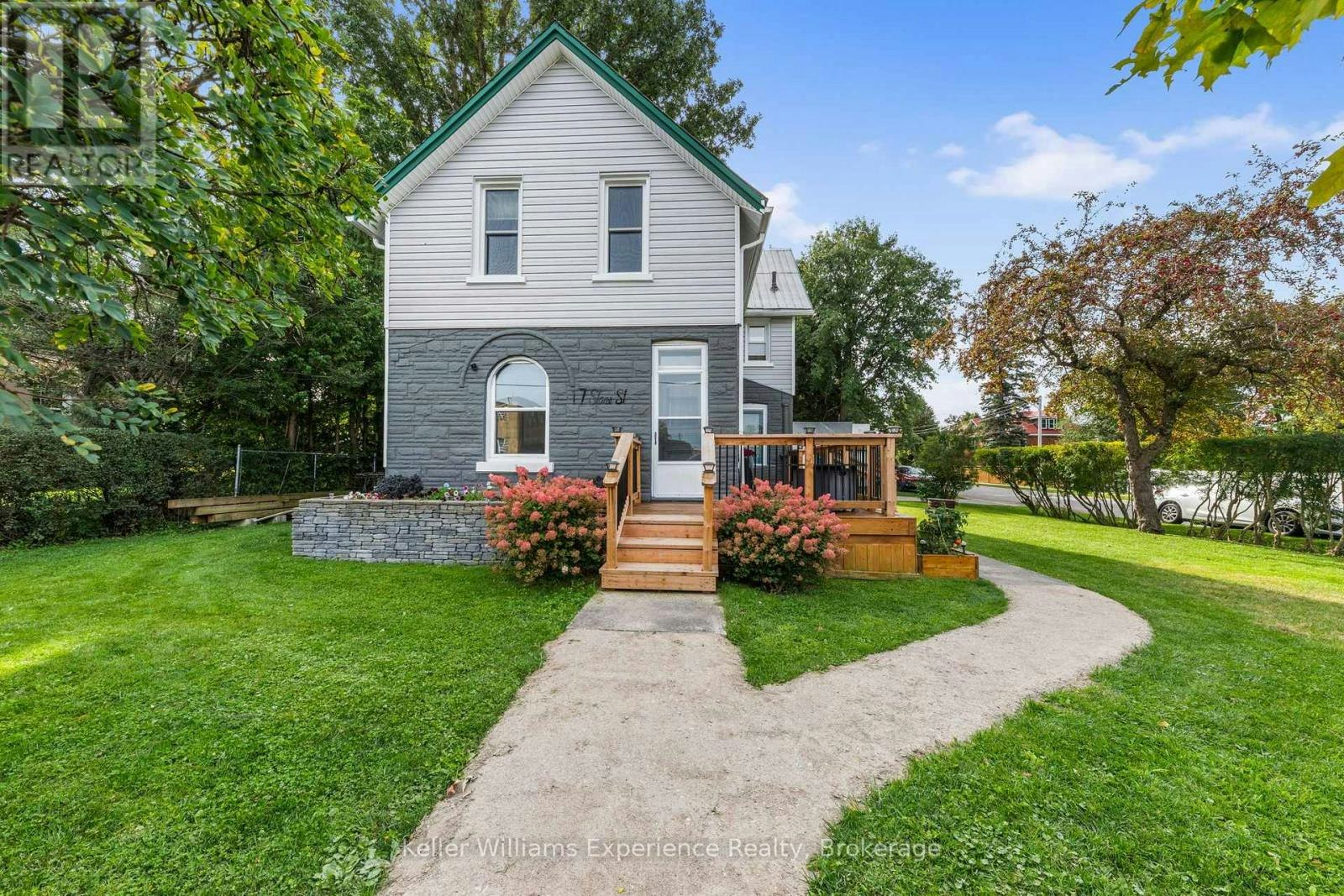 17 Stone Street, Springwater, ON, L0L 1P0