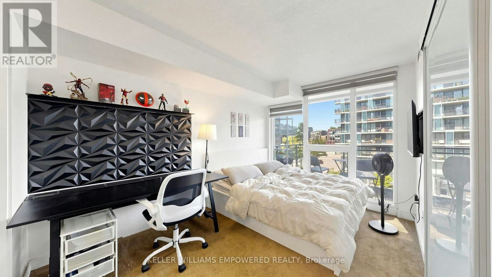 539-8 Telegram Mews, Toronto, ON, M5V 3Z5 - 24