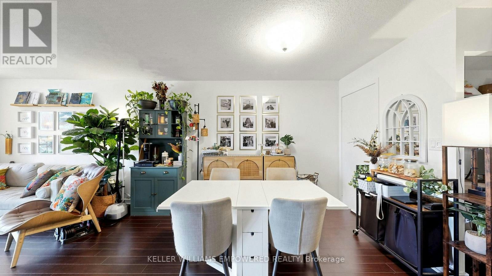539-8 Telegram Mews, Toronto, ON, M5V 3Z5 - 18