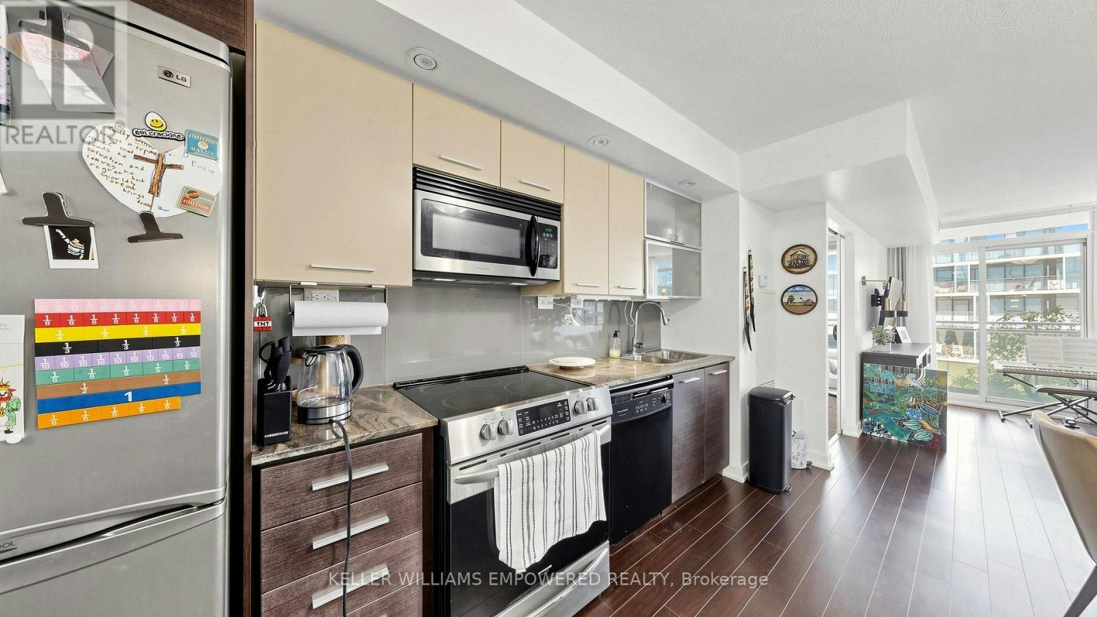 539-8 Telegram Mews, Toronto, ON, M5V 3Z5 - 20