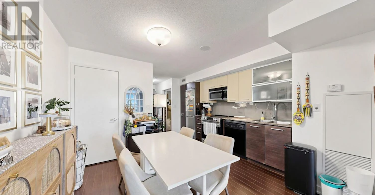 539-8 Telegram Mews, Toronto, ON, M5V 3Z5 - 14