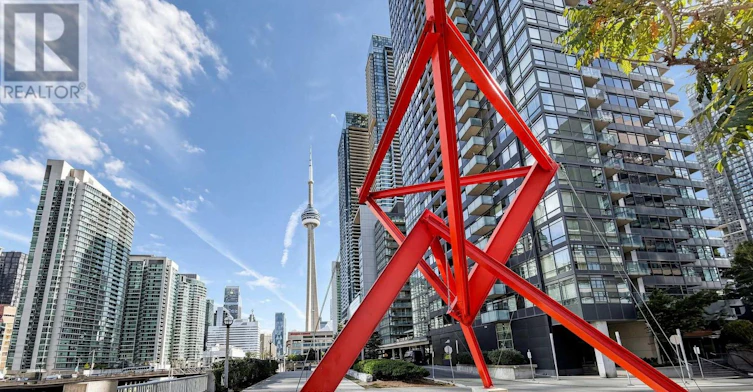 539-8 Telegram Mews, Toronto, ON, M5V 3Z5