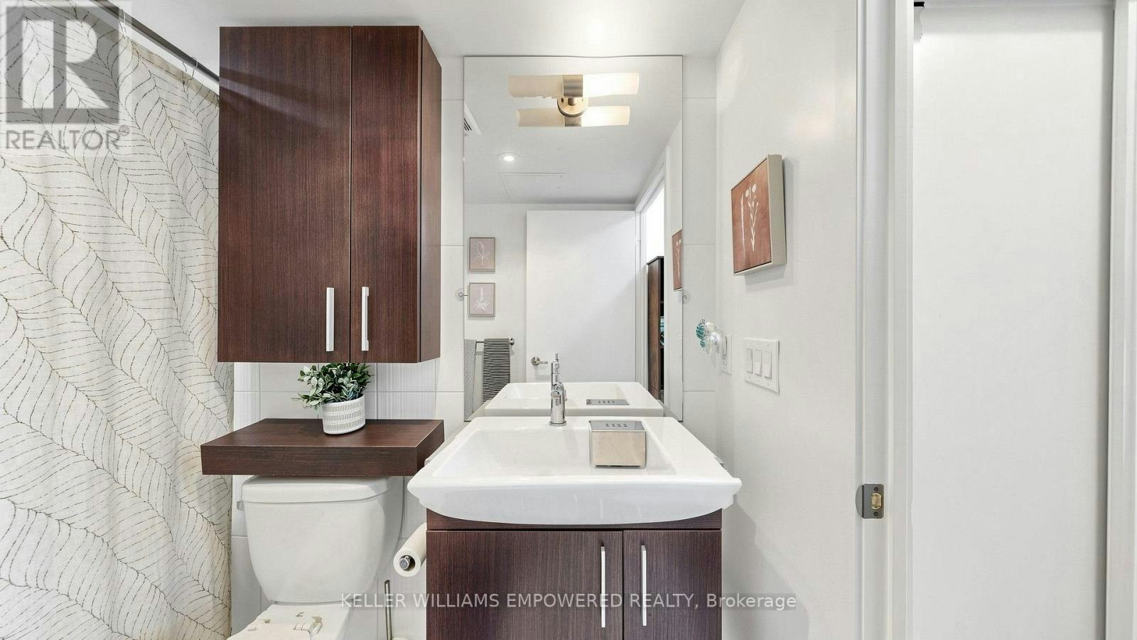 539-8 Telegram Mews, Toronto, ON, M5V 3Z5 - 29