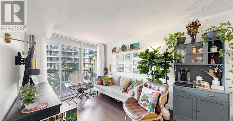 539-8 Telegram Mews, Toronto, ON, M5V 3Z5 - 3