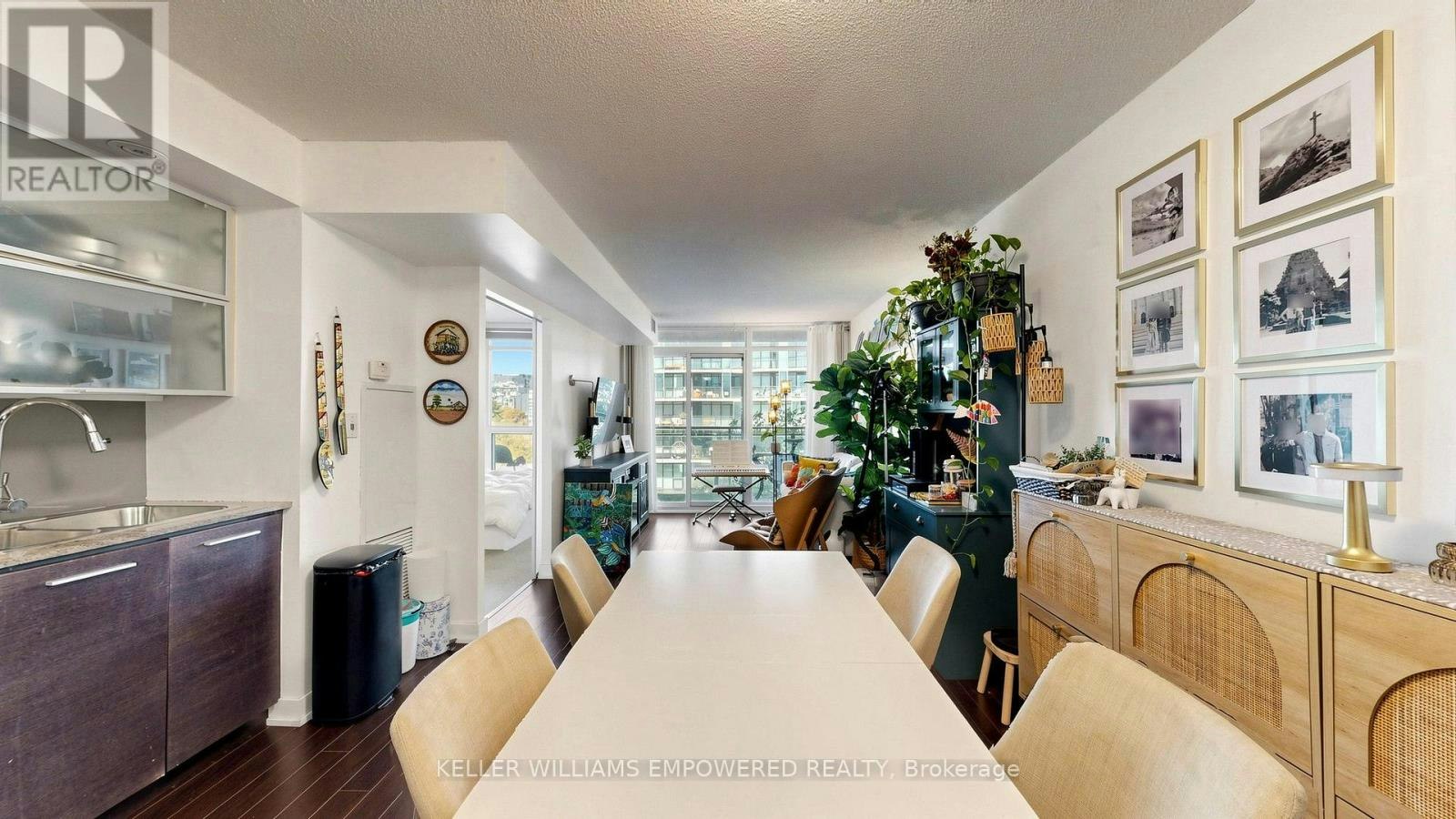 539-8 Telegram Mews, Toronto, ON, M5V 3Z5 - 16