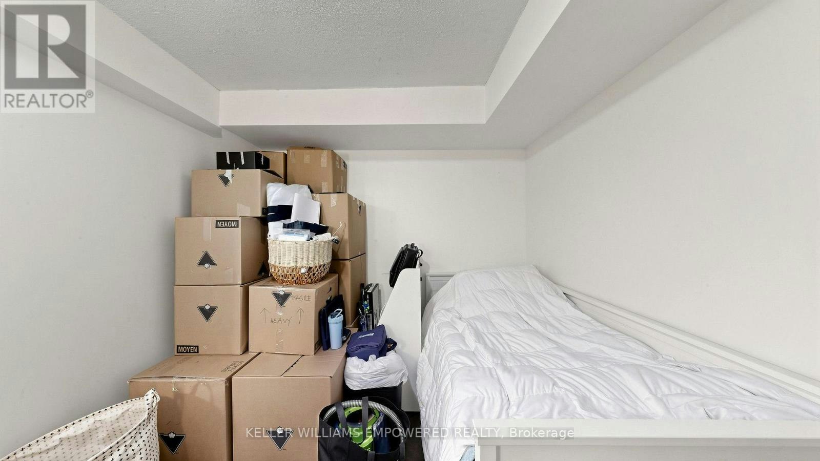 539-8 Telegram Mews, Toronto, ON, M5V 3Z5 - 31