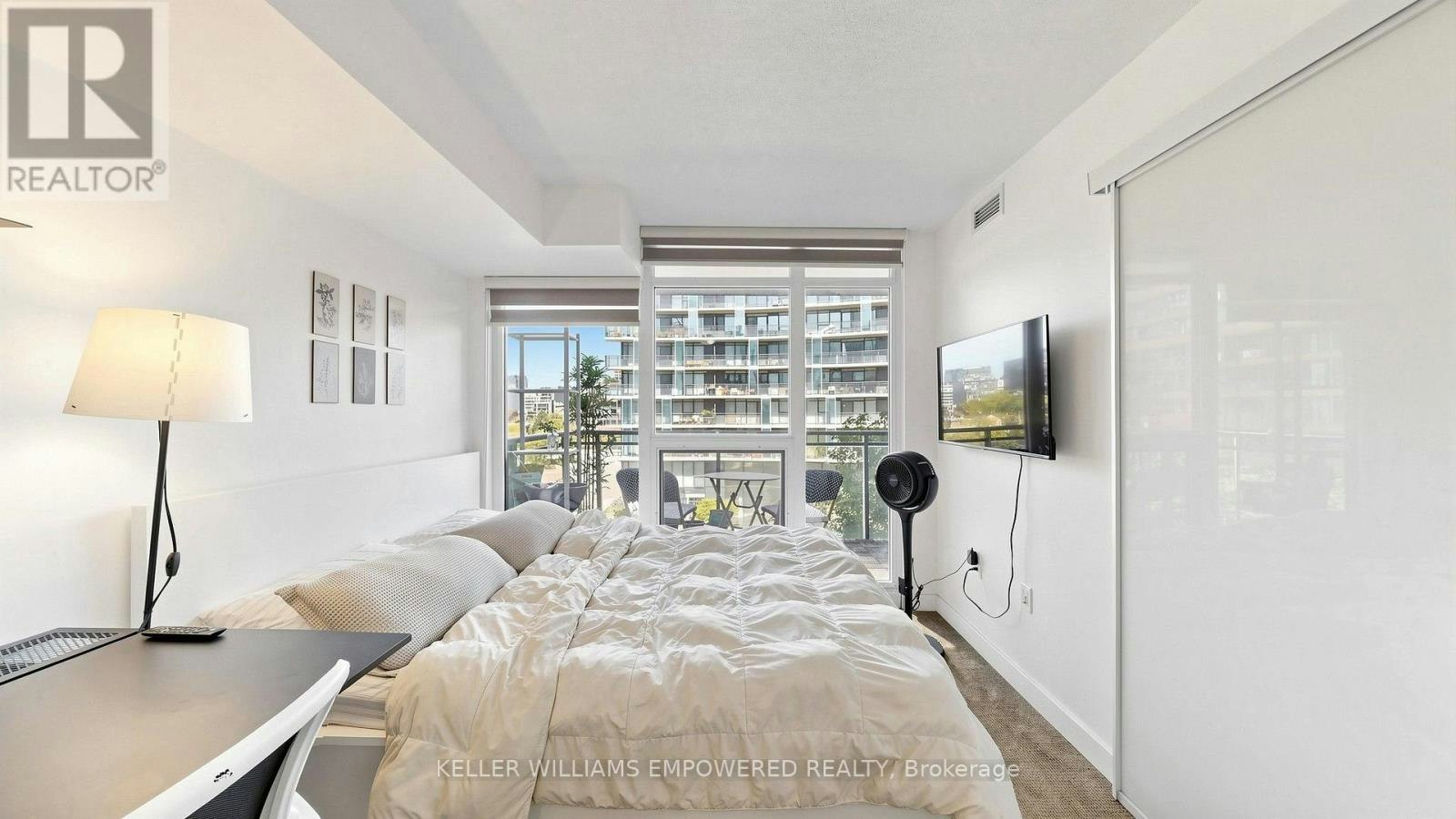 539-8 Telegram Mews, Toronto, ON, M5V 3Z5 - 25