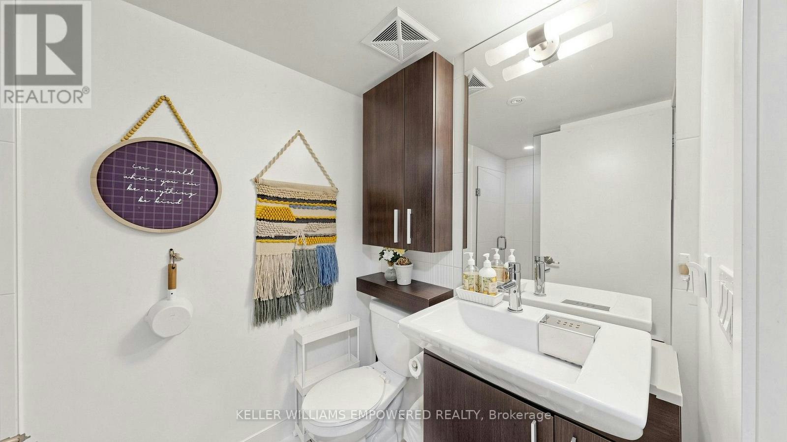 539-8 Telegram Mews, Toronto, ON, M5V 3Z5 - 33