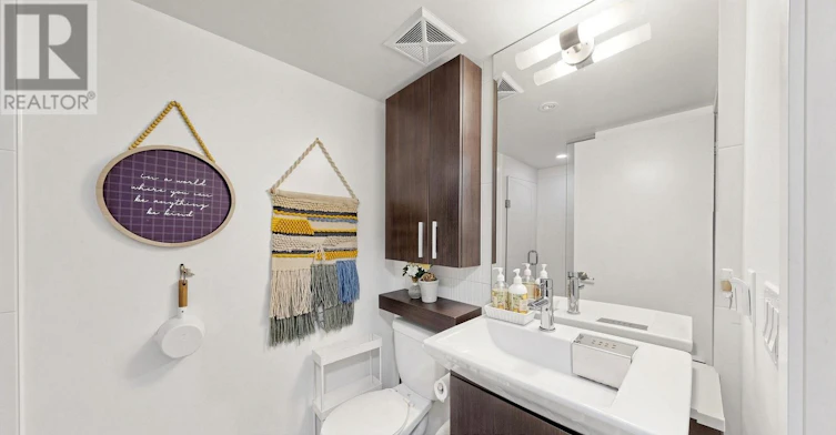 539-8 Telegram Mews, Toronto, ON, M5V 3Z5 - 33