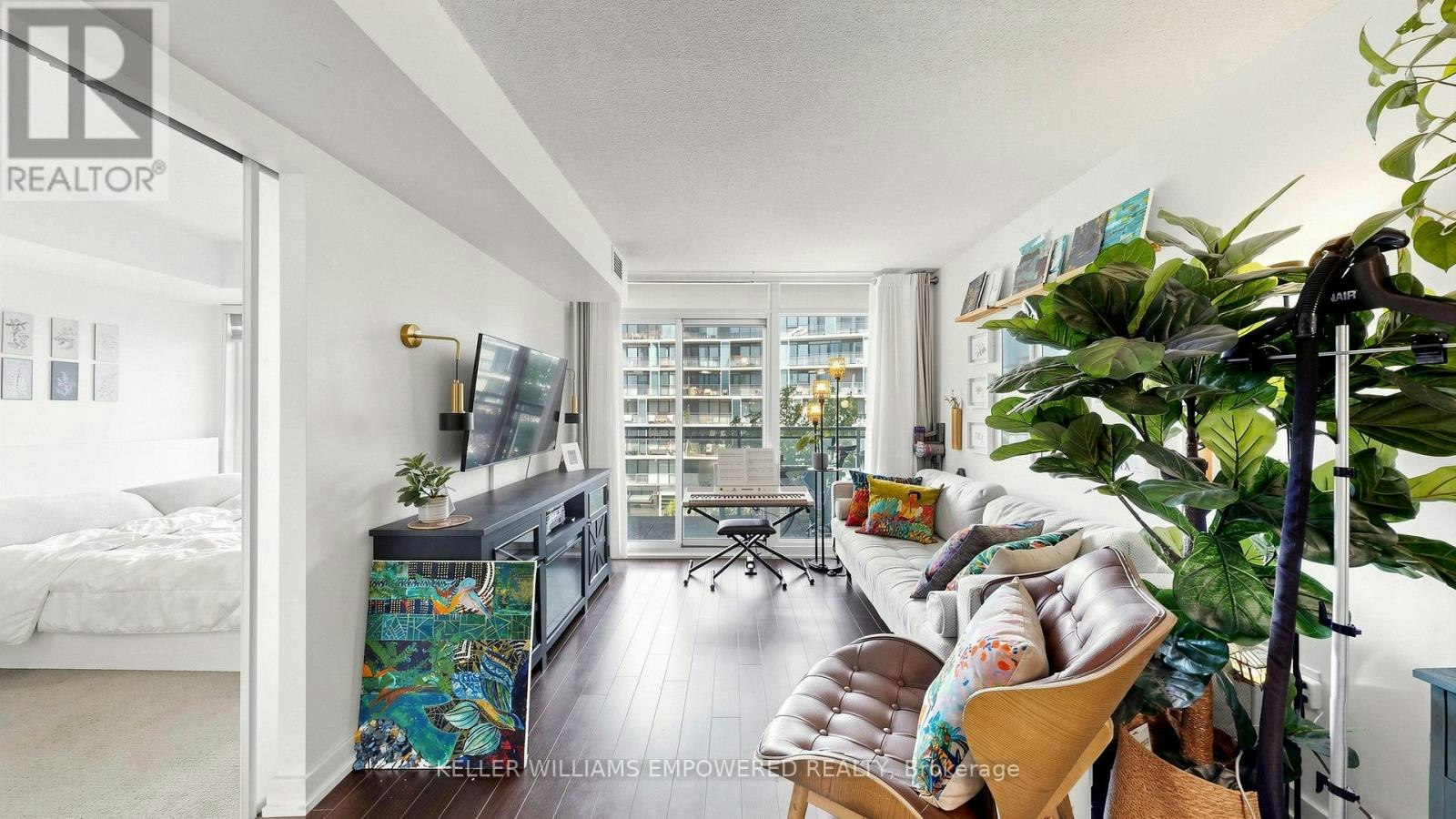 539-8 Telegram Mews, Toronto, ON, M5V 3Z5 - 6