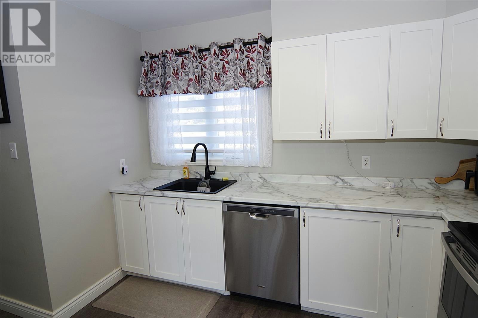 75 Barachois Street, St Johns, NL, A1E 3Z2 - 7