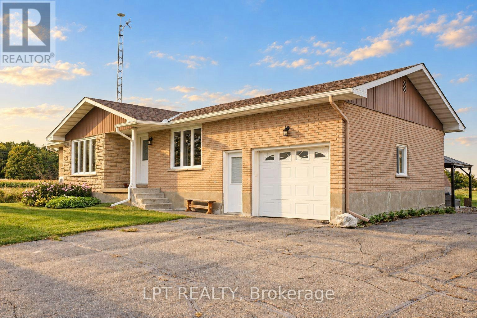 2883 Nolan Road, Clarence-Rockland, ON, K0A 2A0