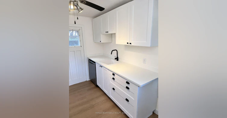 A-11 Kippewa Drive, Ottawa, ON, K1S 3G3 - 11