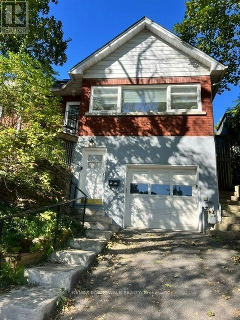 A-11 Kippewa Drive, Ottawa, ON, K1S 3G3