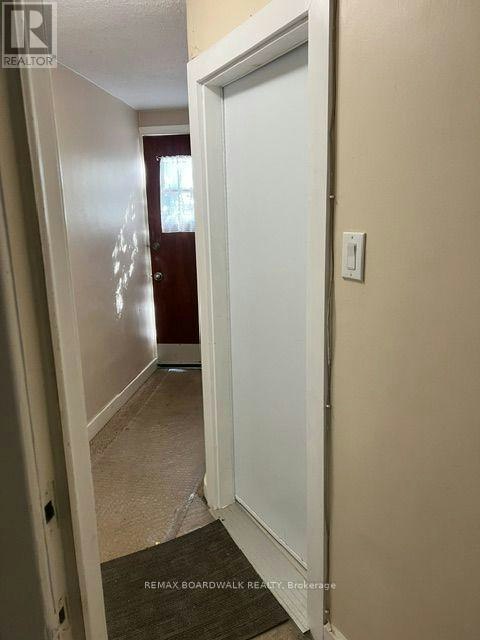 A-11 Kippewa Drive, Ottawa, ON, K1S 3G3 - 5
