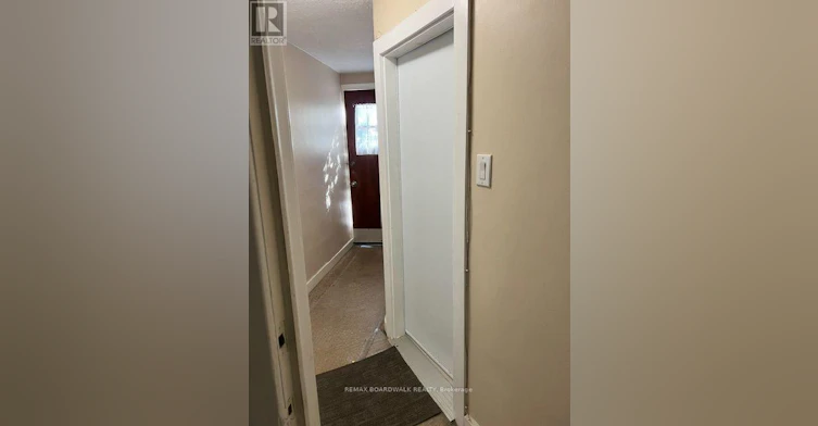 A-11 Kippewa Drive, Ottawa, ON, K1S 3G3 - 5