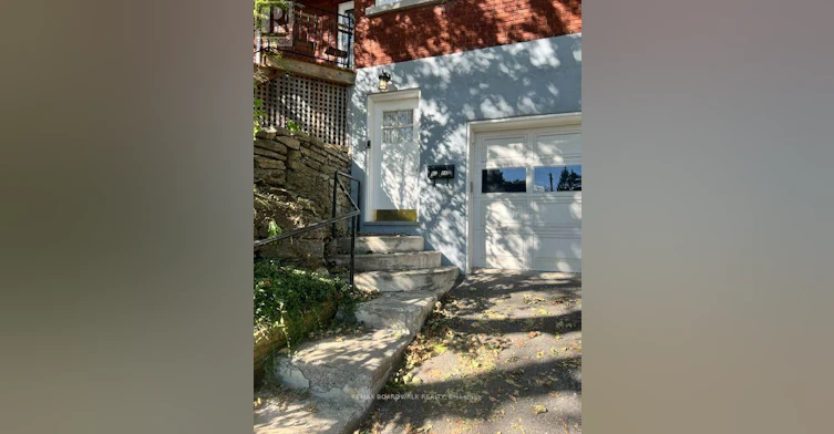A-11 Kippewa Drive, Ottawa, ON, K1S 3G3 - 2