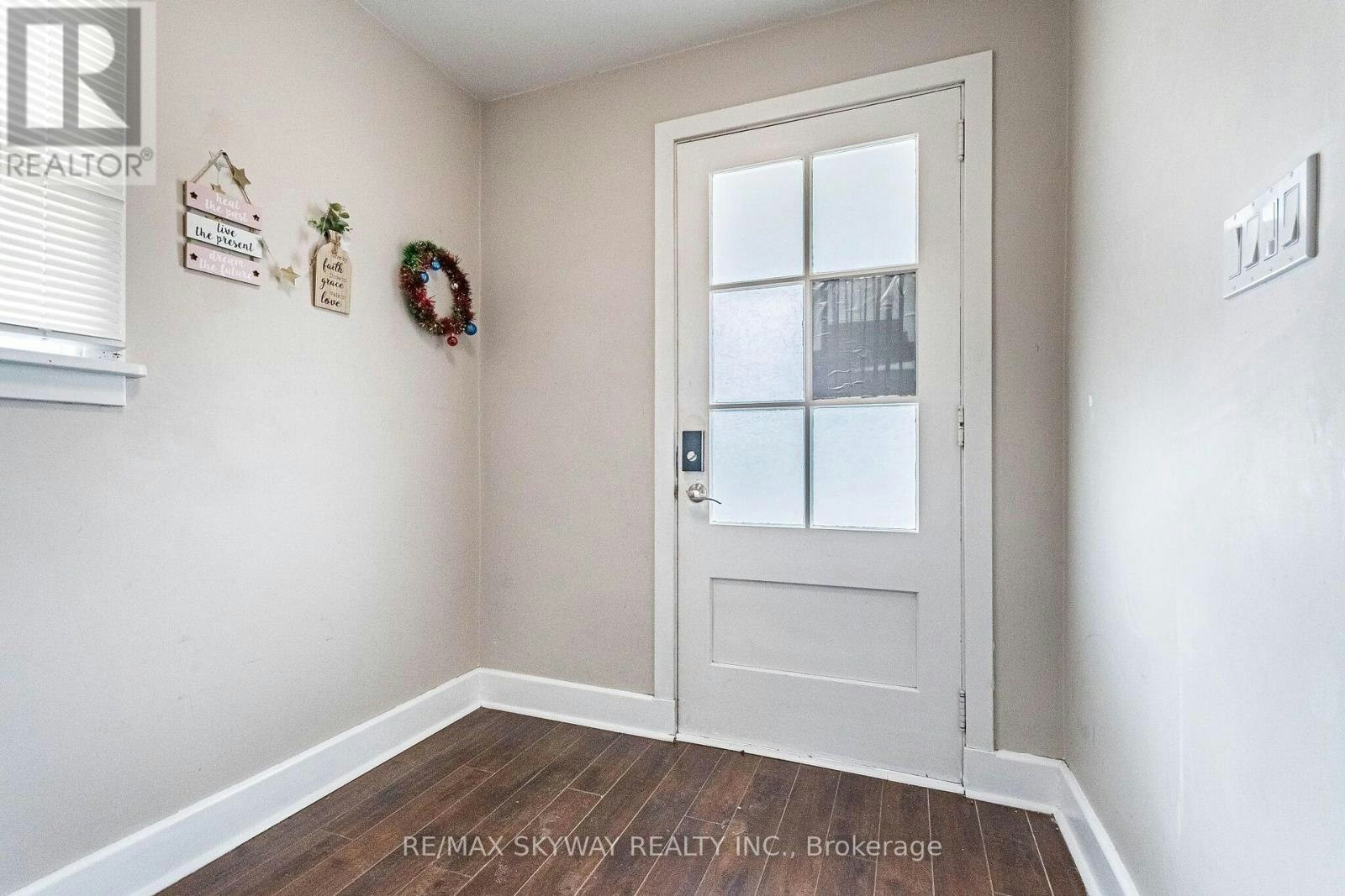 1230 Duke Street, Cambridge, ON, N3H 3V7 - 9