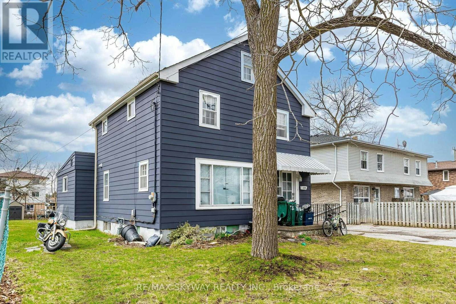 1230 Duke Street, Cambridge, ON, N3H 3V7 - 3
