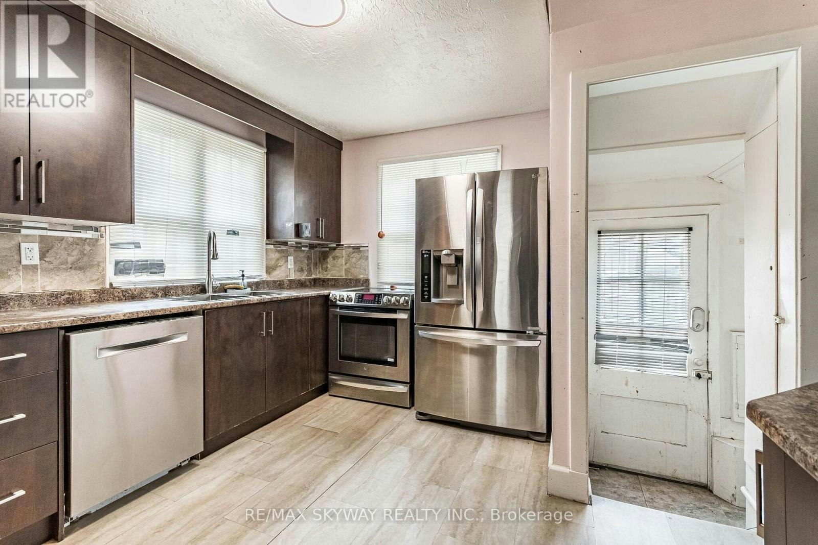1230 Duke Street, Cambridge, ON, N3H 3V7 - 20