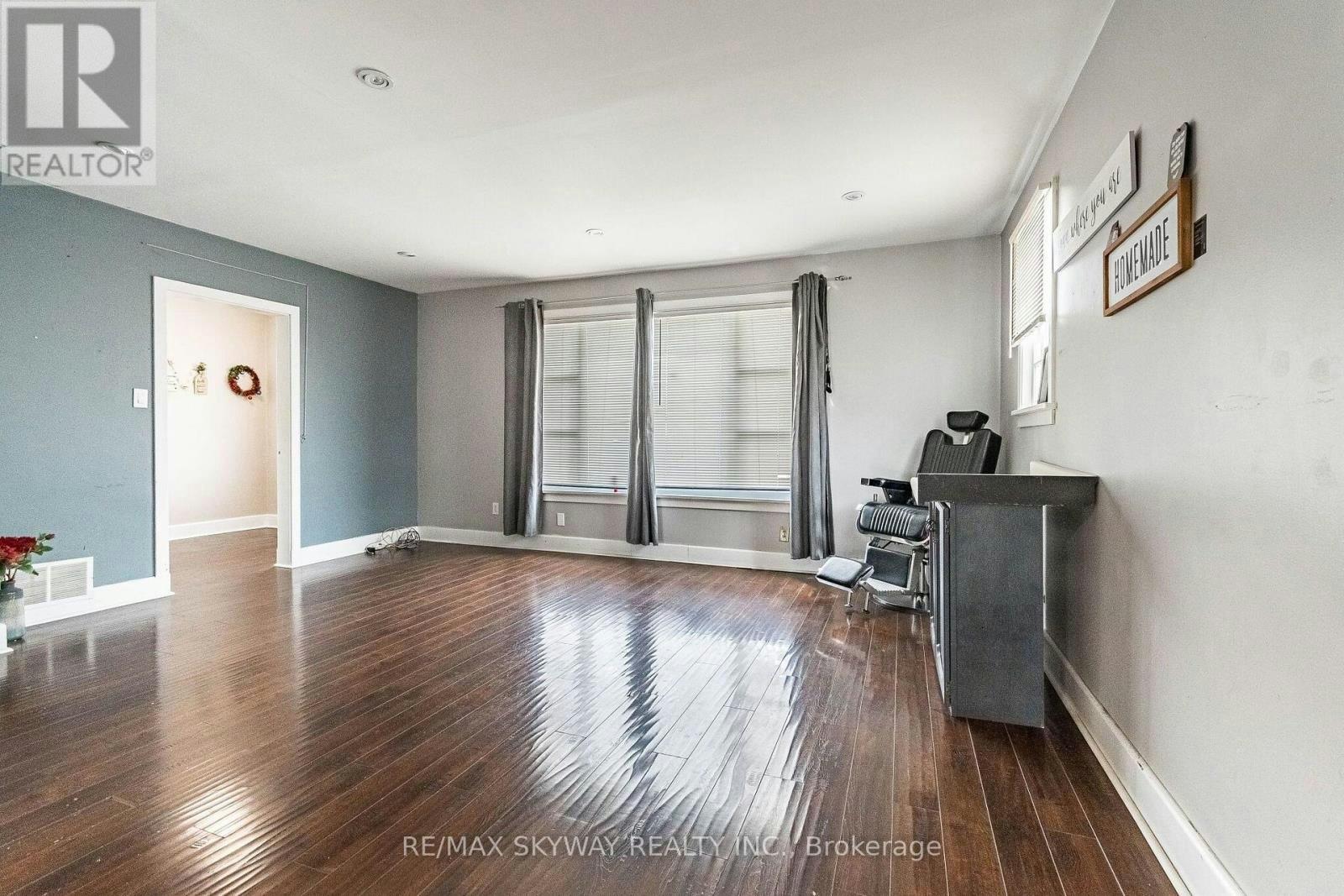 1230 Duke Street, Cambridge, ON, N3H 3V7 - 18