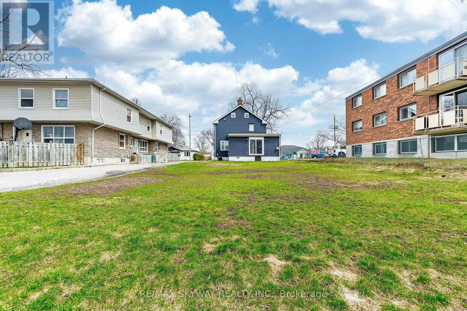 1230 Duke Street, Cambridge, ON, N3H 3V7 - 47