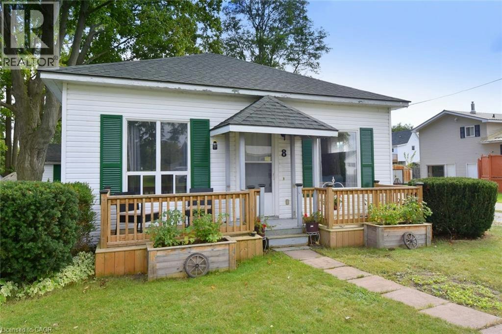 8 Chestnut Street, Norfolk County, ON, N0E 1M0
