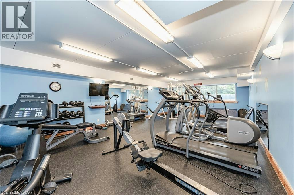 301-5 Father David Bauer Drive, Waterloo, ON, N2L 6M2 - 8