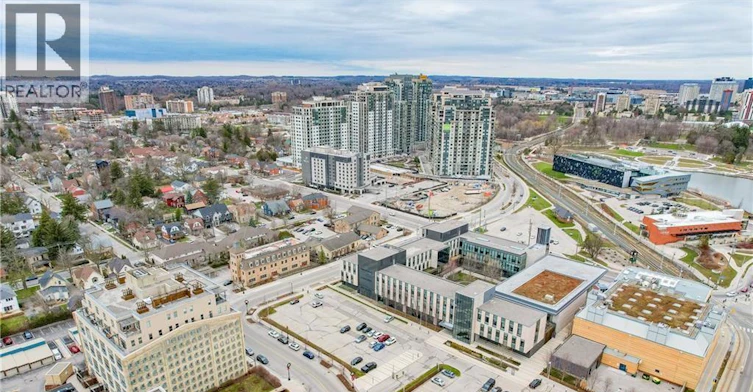 301-5 Father David Bauer Drive, Waterloo, ON, N2L 6M2 - 10