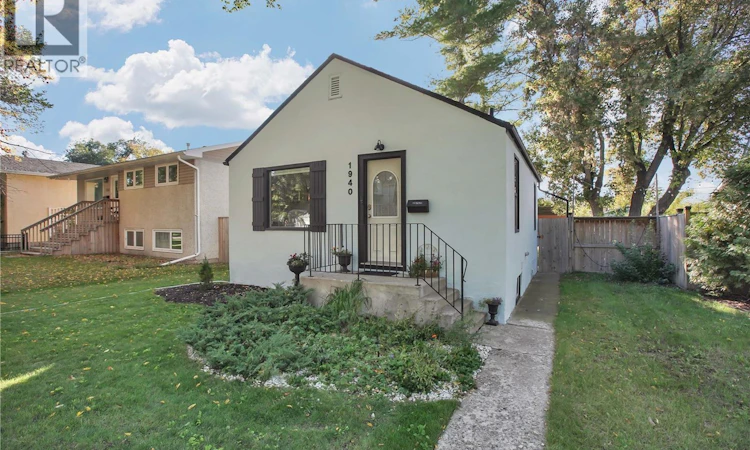 1940 Coy Avenue