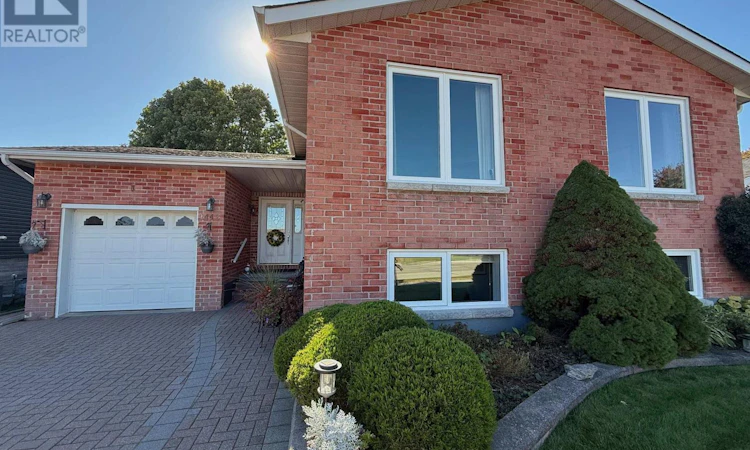 1442 Windsor Drive