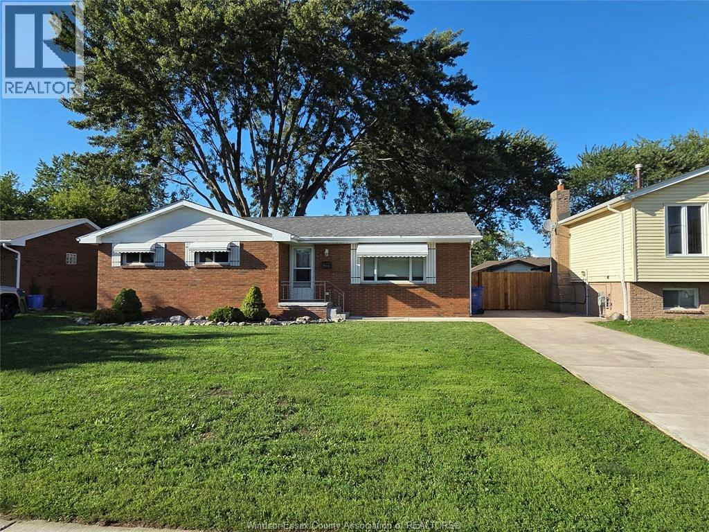 399 St. Peter Street, Lakeshore, ON, N8L 0N3