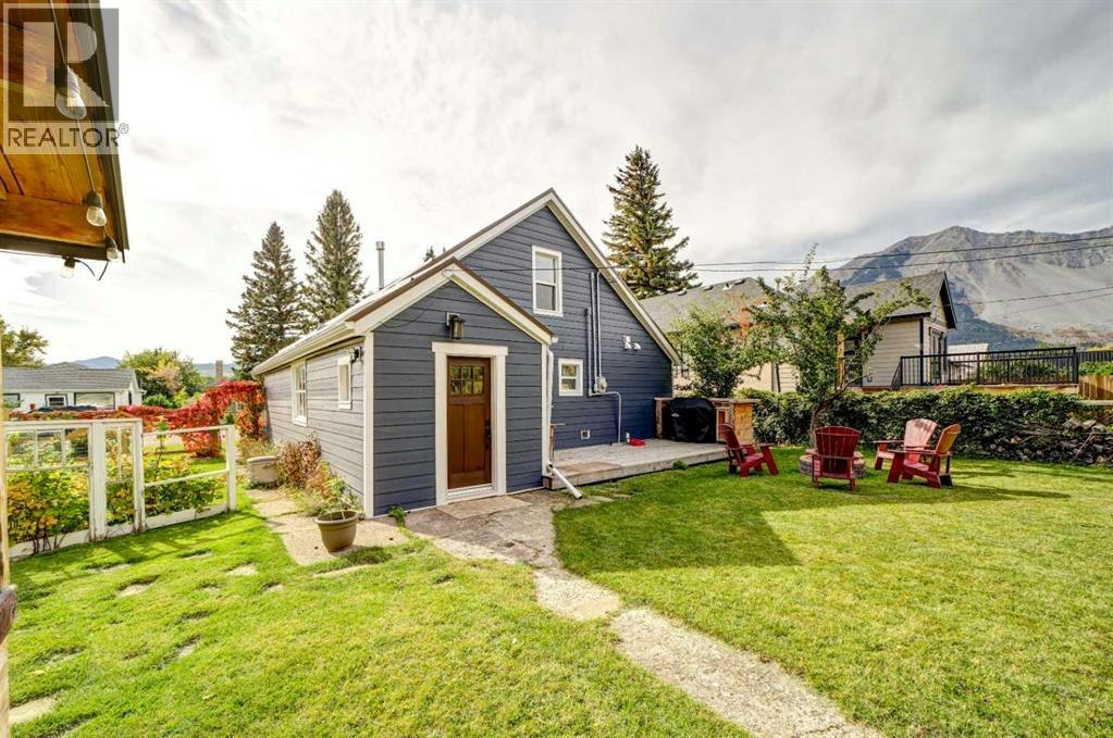 2526 211 Street, Crowsnest Pass, AB, T0K 0C0