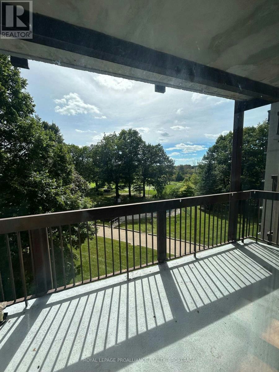 402-66 Greenview Drive, Kingston, ON, K7M 7C5