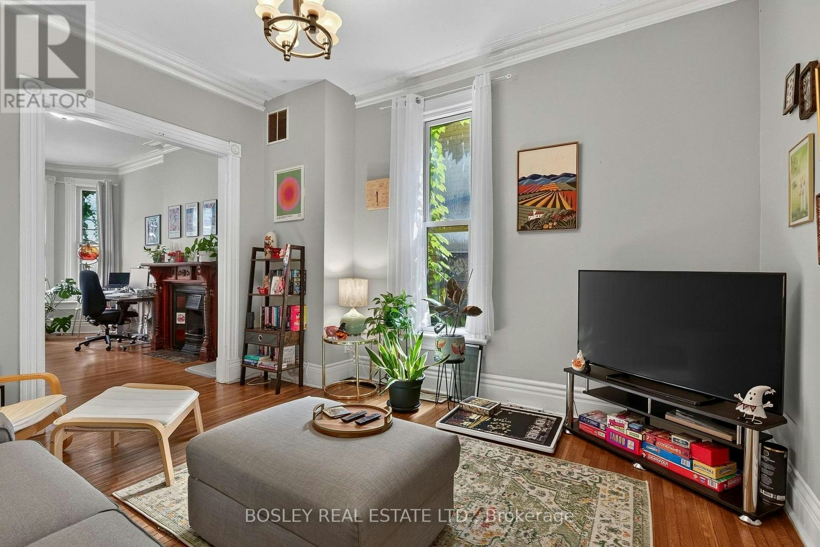 MAIN FLOOR-20 Draper Street, Toronto, ON, M5V 2M4 - 9