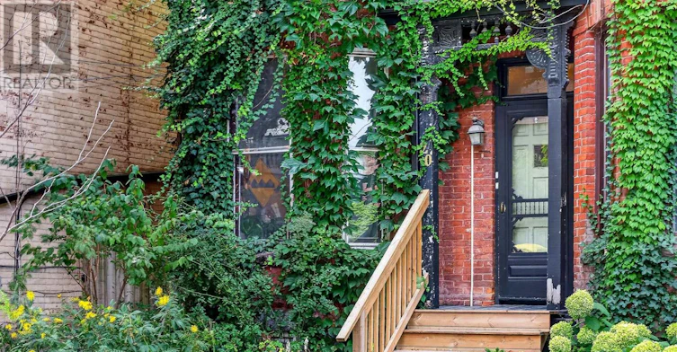 MAIN FLOOR-20 Draper Street, Toronto, ON, M5V 2M4 - 2