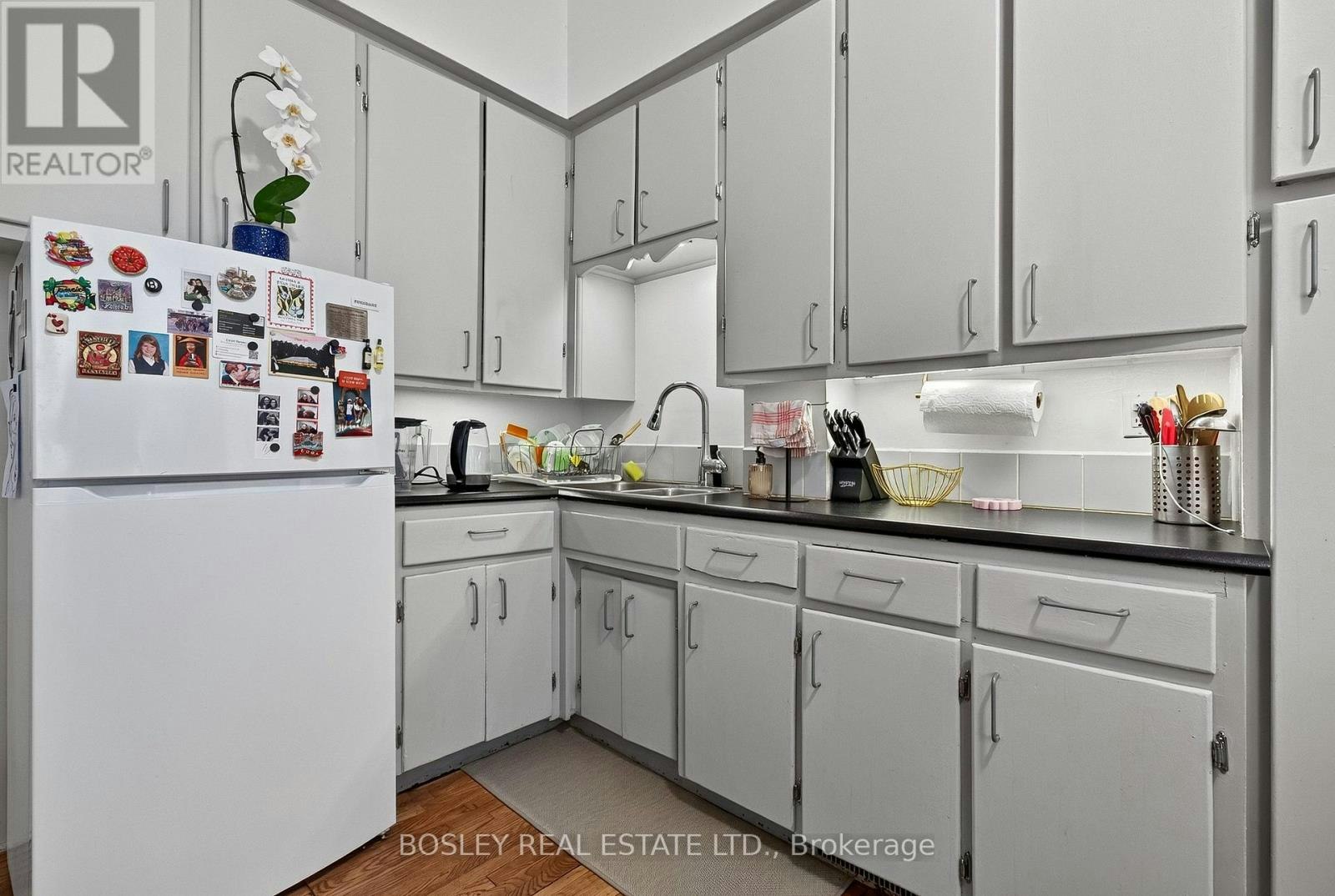 MAIN FLOOR-20 Draper Street, Toronto, ON, M5V 2M4 - 16