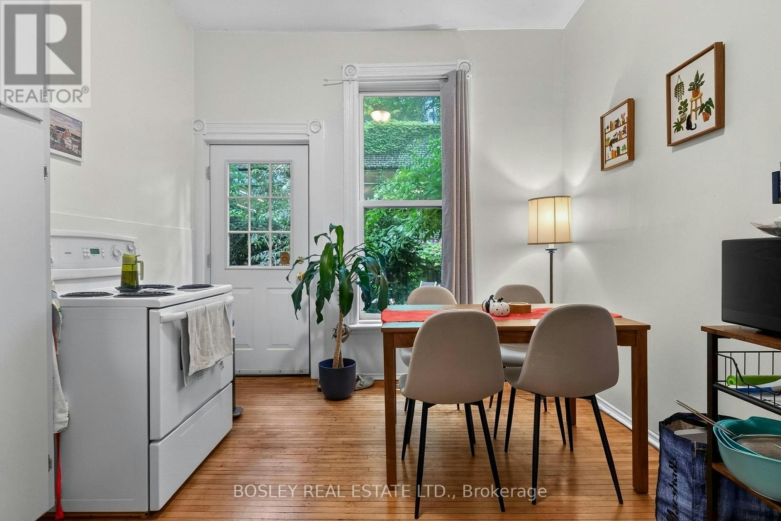 MAIN FLOOR-20 Draper Street, Toronto, ON, M5V 2M4 - 13
