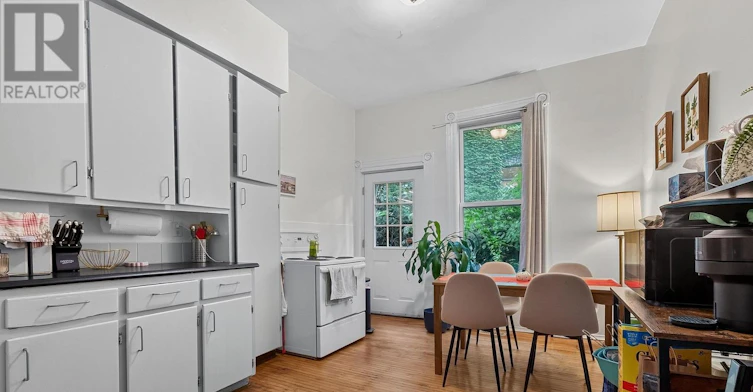 MAIN FLOOR-20 Draper Street, Toronto, ON, M5V 2M4 - 12