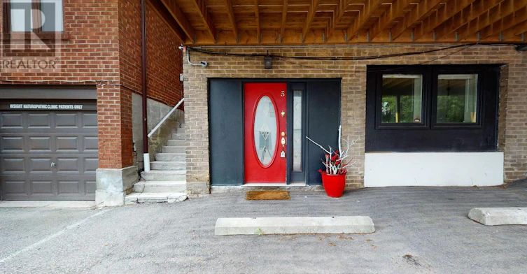 5-546 Eglinton Avenue E, Toronto, ON, M4P 1N9 - 3