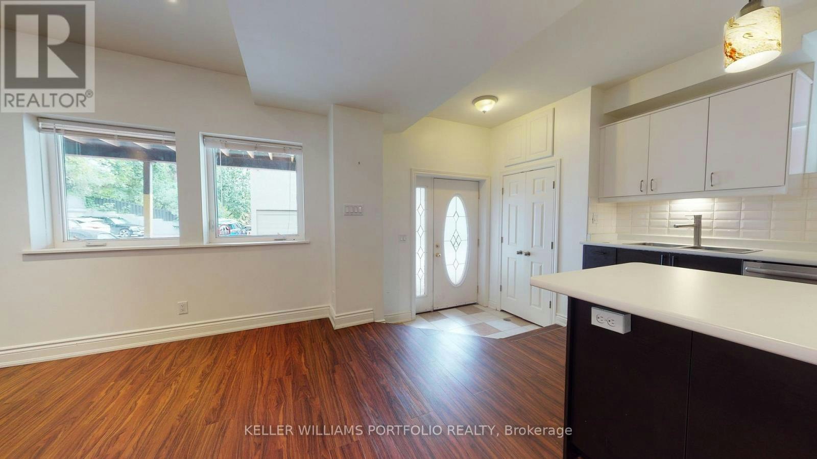 5-546 Eglinton Avenue E, Toronto, ON, M4P 1N9 - 9