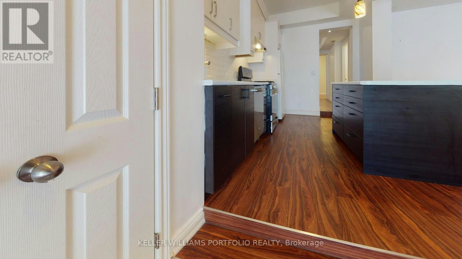 5-546 Eglinton Avenue E, Toronto, ON, M4P 1N9 - 7
