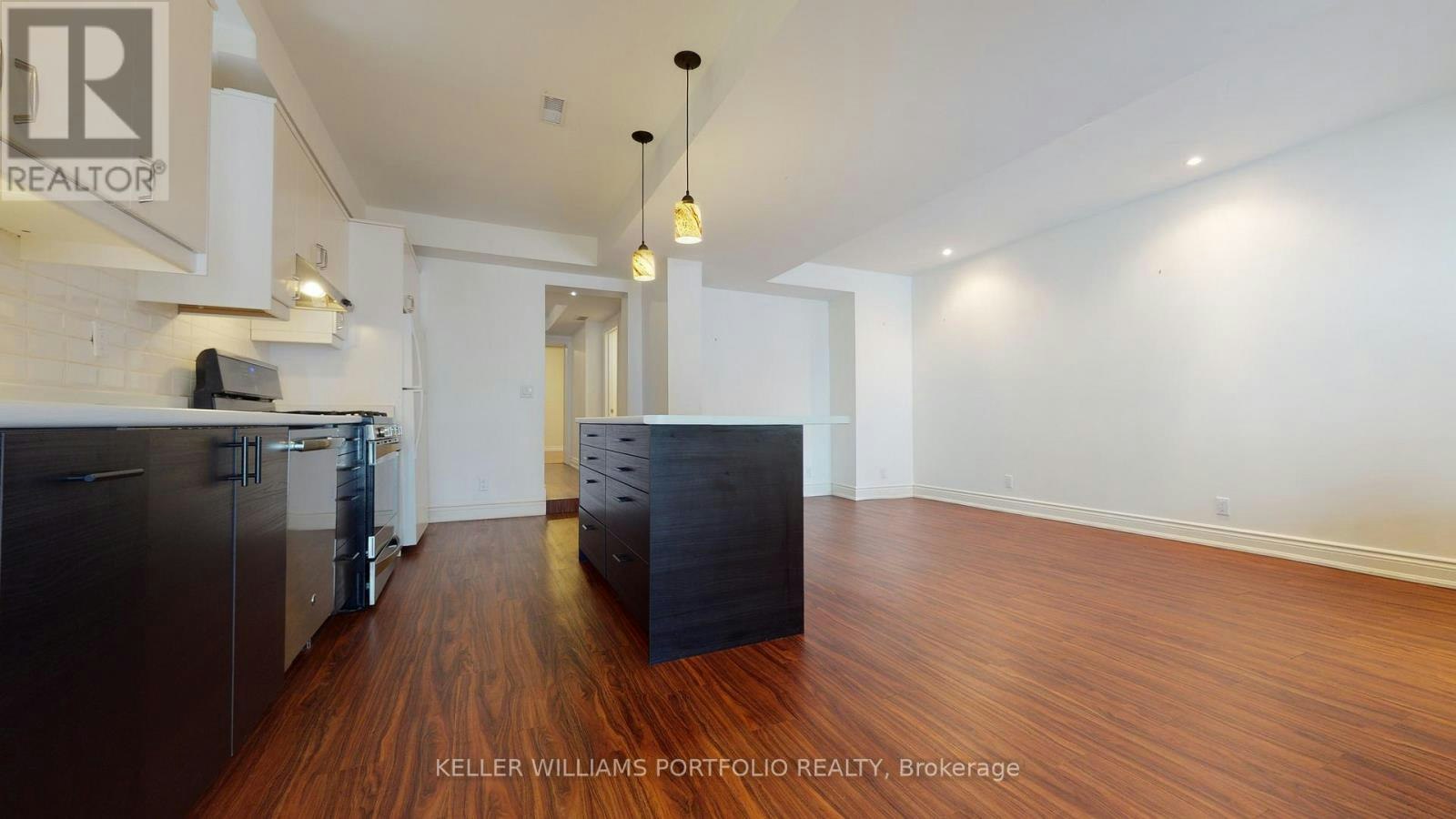 5-546 Eglinton Avenue E, Toronto, ON, M4P 1N9 - 8