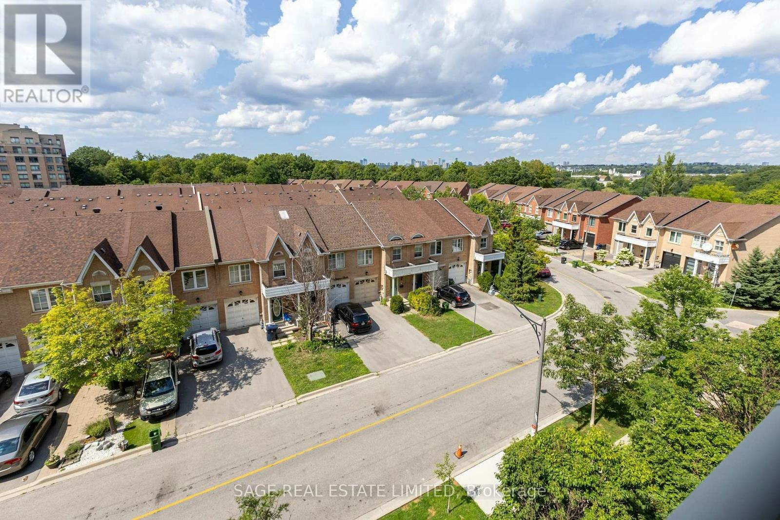 502-120 Dalliomore Circle, Toronto, ON, M3C 4J1 - 3