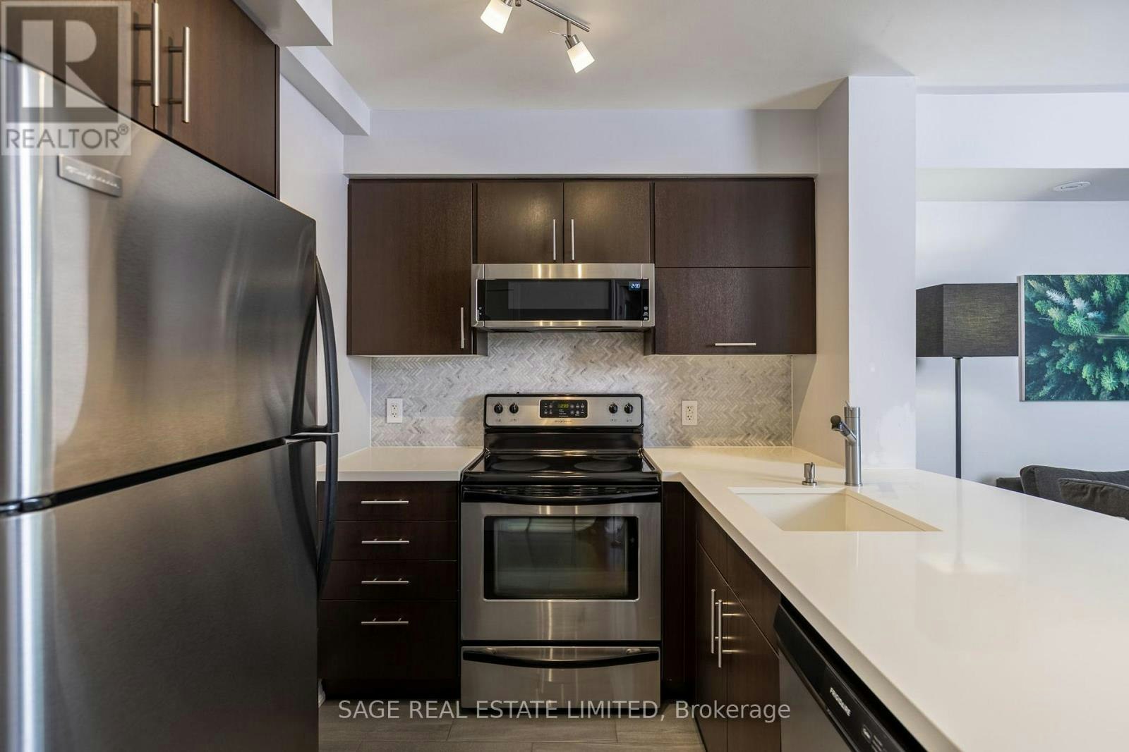 502-120 Dalliomore Circle, Toronto, ON, M3C 4J1 - 9